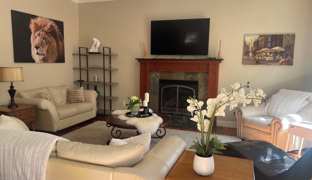 Great house in Inglewood, walking distance to Zoo, Downtown, Restaurants