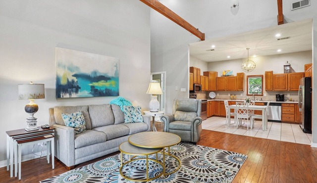 Great house steps to the lakefront!