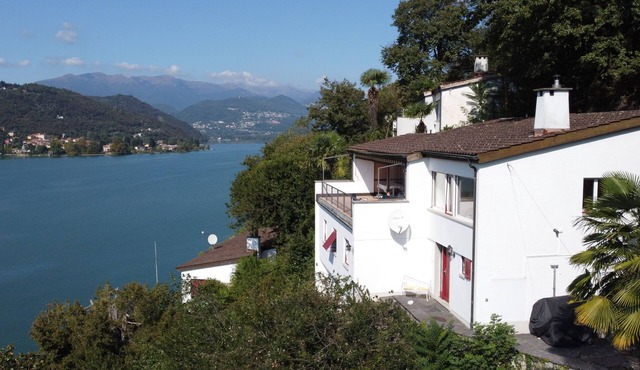 Great lake view: vacation home with lake view