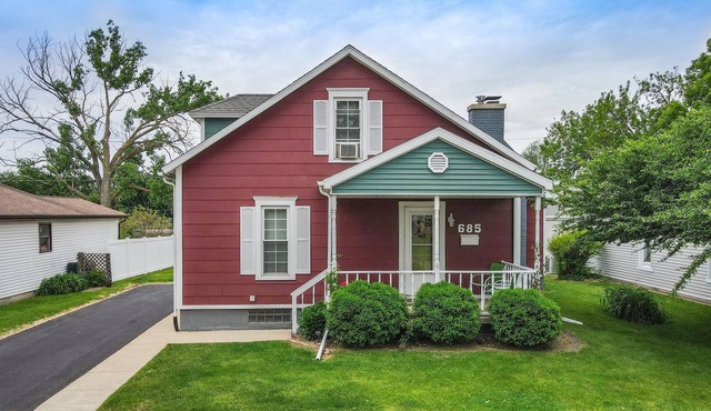 Great Lakefront Home