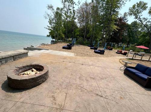Great Lakes Resort - Jr Suite - Suite 3