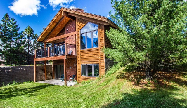 Great lakeside home for outdoor fun by Devil Track Lake near Grand Marais, MN.