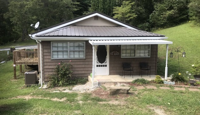 Great little getaway for a ride in the Royal Blue Mountains , Pioneer Tennessee