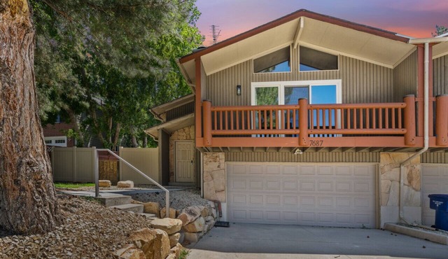 Great location near mountains & downtown