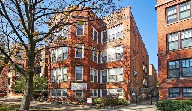 Great Location! 15 Min from DT -Historic Hyde Park