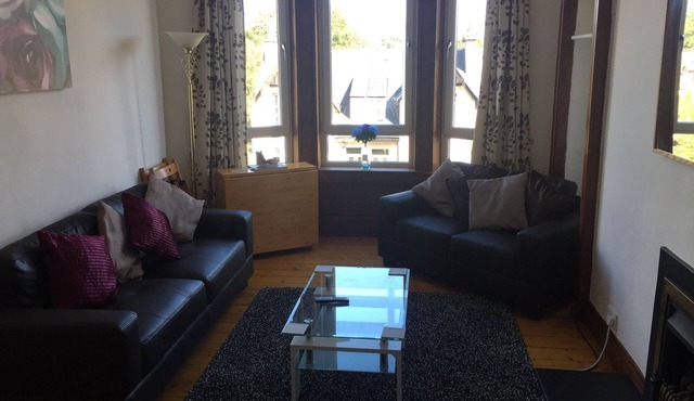 Great Location, 2 Bed Scotstoun/West End Flat