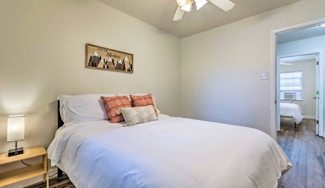 Great location! 2-BR with queen bed near UAMS, Little Rock with WiFi, AC