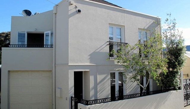 Great Location, 3 Bedroom House with Off Street Parking