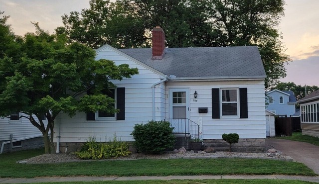 Great Location - 3 miles to Cedar Point Park, 2.8 miles to CP Sports Force Park