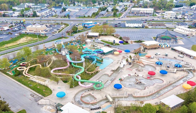 GREAT LOCATION.Close to all Rehoboth Beach has to offer