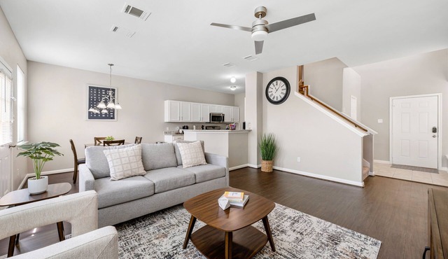 Great Location | Fast Wifi | 3BRD Houston Home