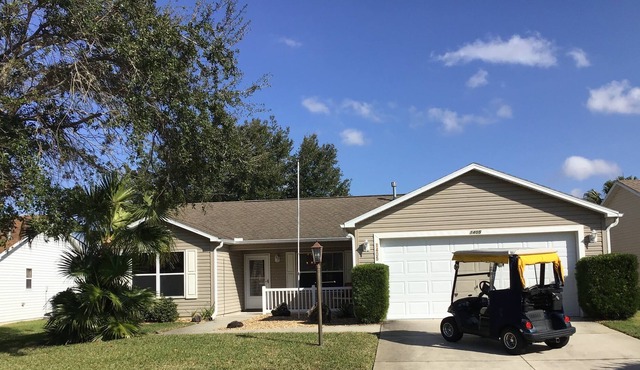 Great Location! Fun! Great Home with Golf Cart, BBQ & FREE WiFi included!
