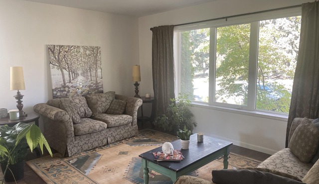 Great Location! House on the Park, 4 Bedrooms 5 beds.