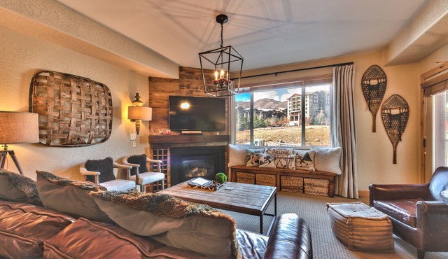 Great Location & Luxury Amenities with Year-Round Recreation Access! Park City Silverado Lodge