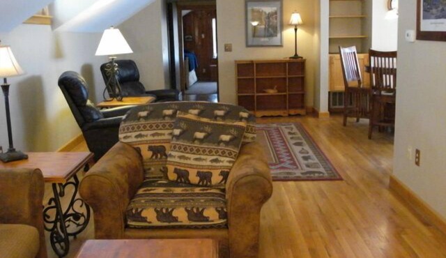 Great Location Next to Fishtown in Leland