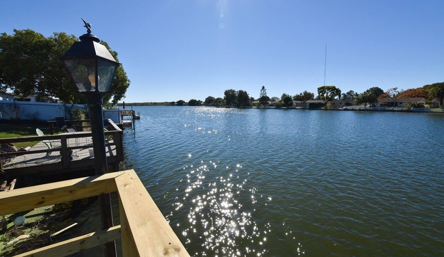 GREAT LOCATION WATERFRONT, HEATED POOL! BEAUTIFUL SUNSETS, ALL PETS STAY FREE!