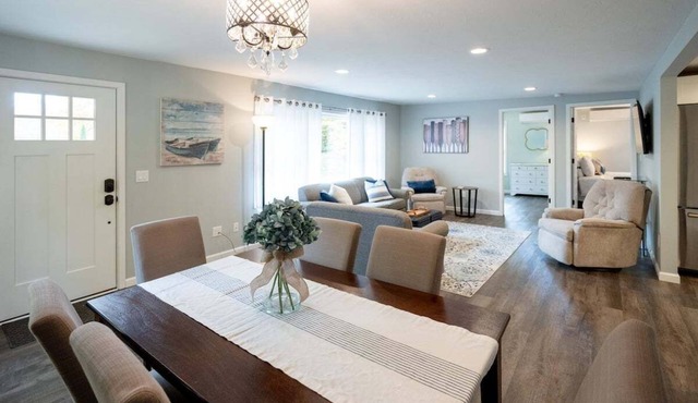 Great Location with Lake Michigan Access