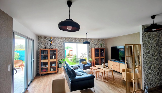 GREAT MULLEIN. Close to the ocean, pets welcome!