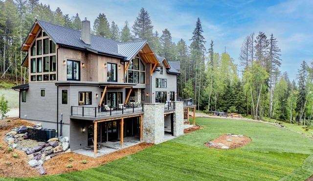 Great Northern Mountain Escape