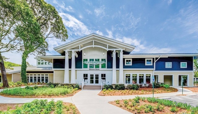 Great Outer Banks Location, Spacious, Lots Of Activities-Perfect Family Getaway