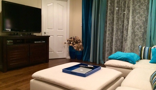 Great Placel! Modern Two Bedroom! CLOSE TO THE BEST LA AND DISNEY LAND CAN OFFER