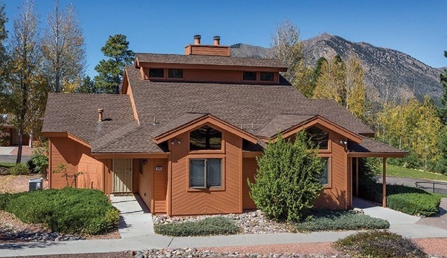 Great price cool off near NAU in a 2Bed 2Bath w/Full Kitchen dining area and W/D