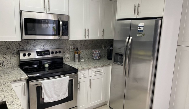 Great Rates! Remodeled Cozy Waterfront Mobile Home In Key Largo