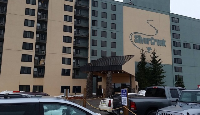GREAT Rates! STAY A WEEK FOR 20% OFF at Silver Creek Studio . Many Amenities!