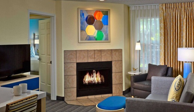 Great Relaxing Overnight Stay! Minutes to Pyramid Hill Sculpture Park