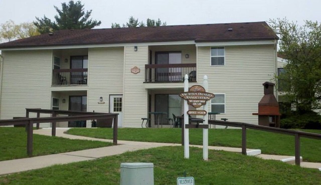 Great Resort in Oconomowoc WI with Shopping, Lakes, Milwaukee And Madison