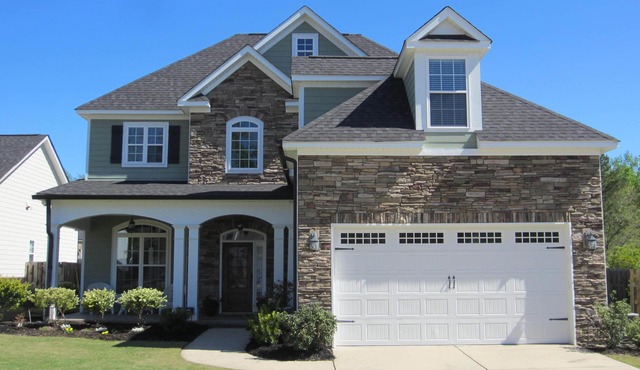 Great reviews! Available for Masters Tournament