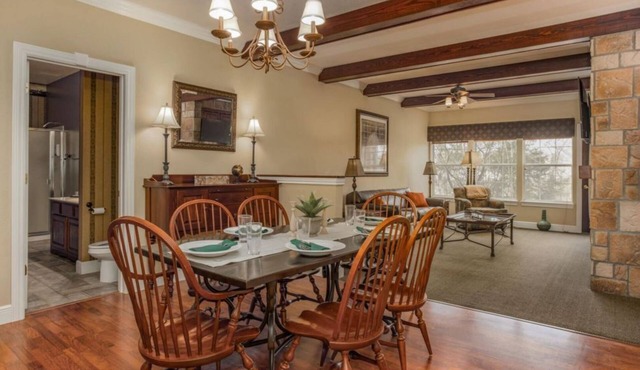 Great Rock Cozy 2BR Condo