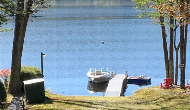 Great Sacandaga Lake - scenic lake front retreat