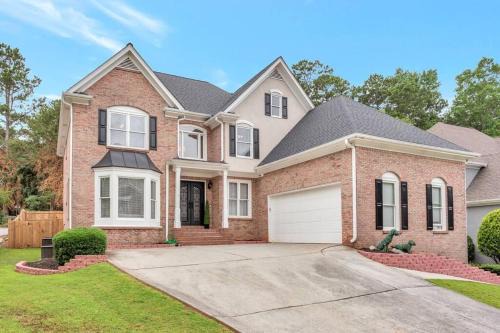 Great spacious home with great entertainment!