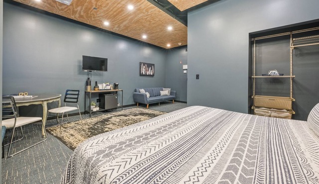 Great Stay at Boutique Hotel in Torchlight Pass Revival District, Middletown 301