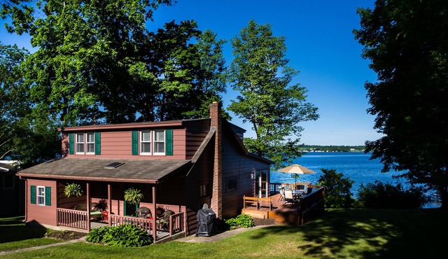 Great Summer Rental on Finger Lakes Wine Trail: Owasco East Side Lakefront