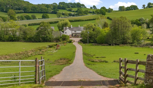 Great Tre-Rhew Farm - Three Bedroom House, Sleeps 6