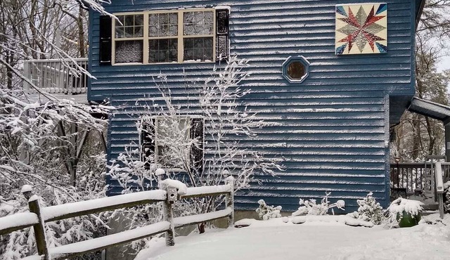Great updated family friendly home in the High Country w/ game room & fire pit.