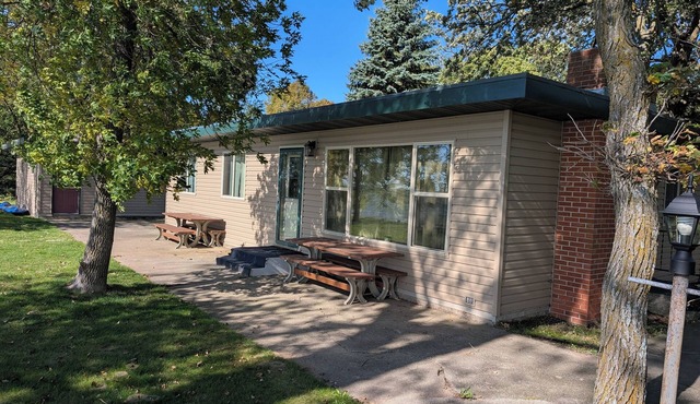 Great Vacation Cabin With 150ft On Ottertail Lake & 70ft On Dead River