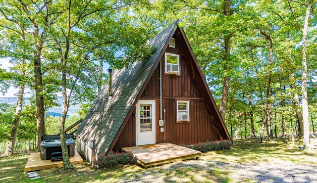 Great Views! A-Frame w Hot Tub, Grill & Fire Pit