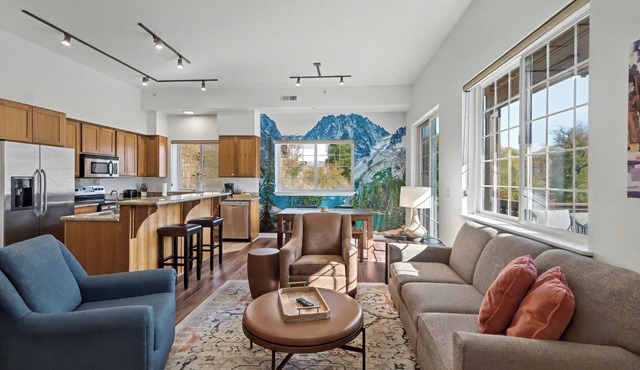 Great Views from 2-bedroom condo in Downtown Leavenworth