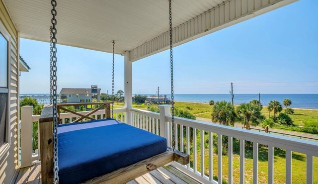 Great views of the gulf & bay, 4 porches with panoramic views