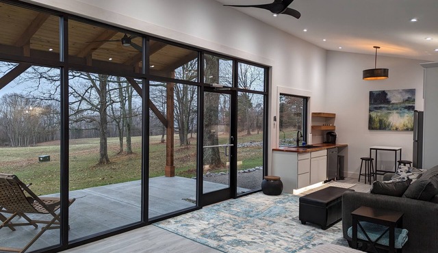 Great views & sunsets in new, luxury tiny home - ADA accessible