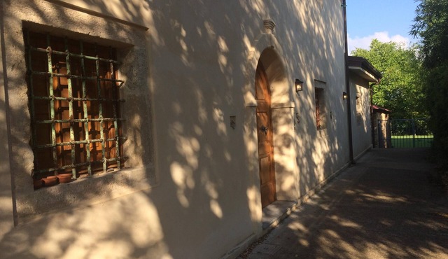 Great Villa set within a unique and secular olive tree forest in sitizano