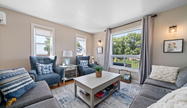 Great waterfront oasis in the heart of Prince Edward County wine country