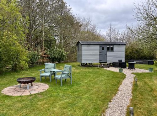 Greatwood Shepherds Hut