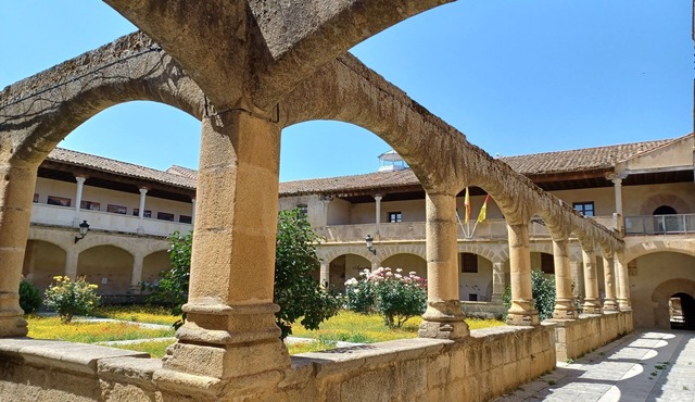 Gredos Norte Aldea con 70 Habitantes