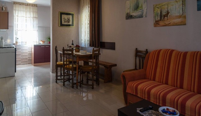 Green Area Apartments Kremžar - GroundFloor Apartment With Terrace