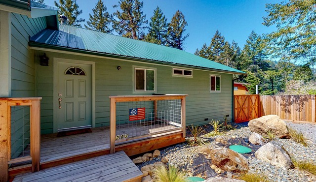 Green Cabin at Trinity Village