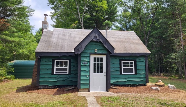 Green Cabin in the Woods